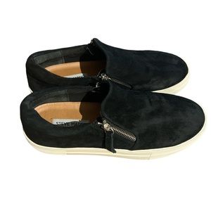 Steve Madden Suede Black Slip On Shoes